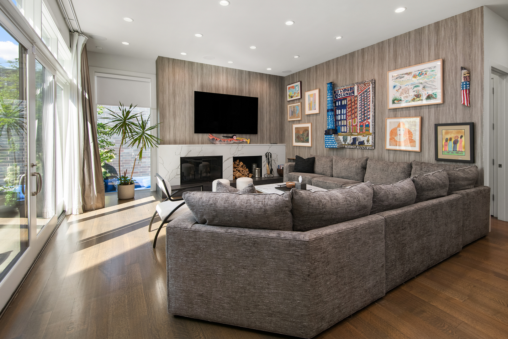 1622 N Wolcott Avenue