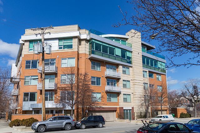 914 W Hubbard Street Unit: 305