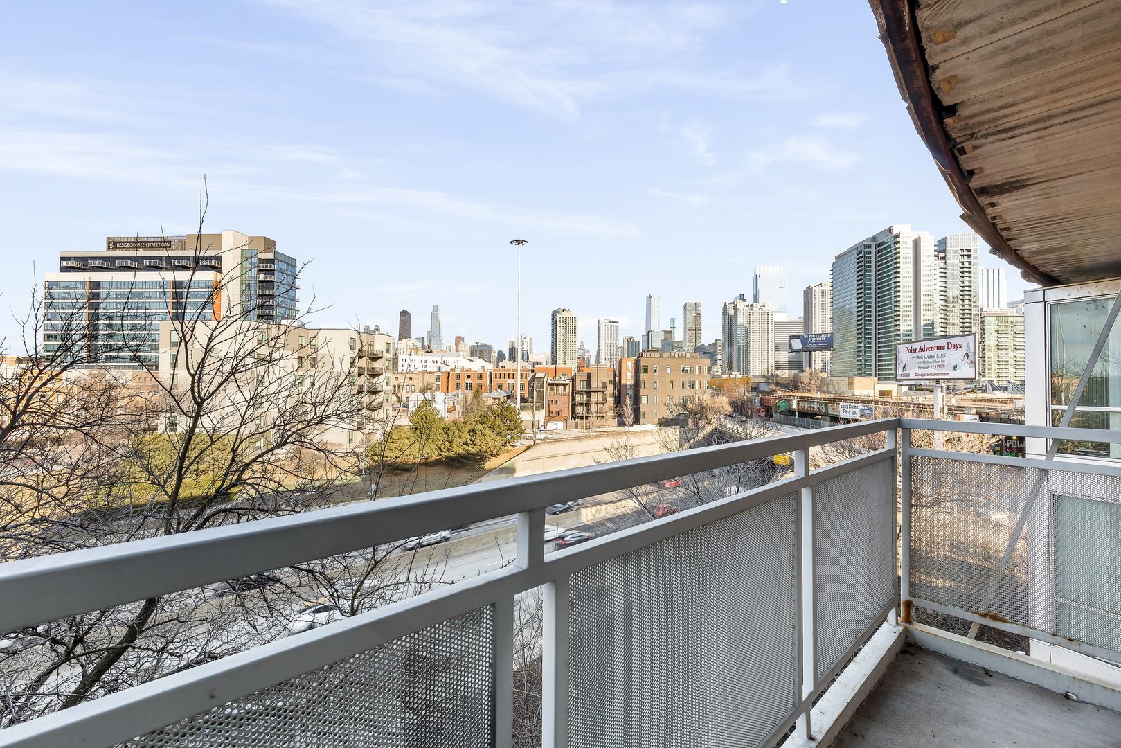 914 W Hubbard Street Unit: 305