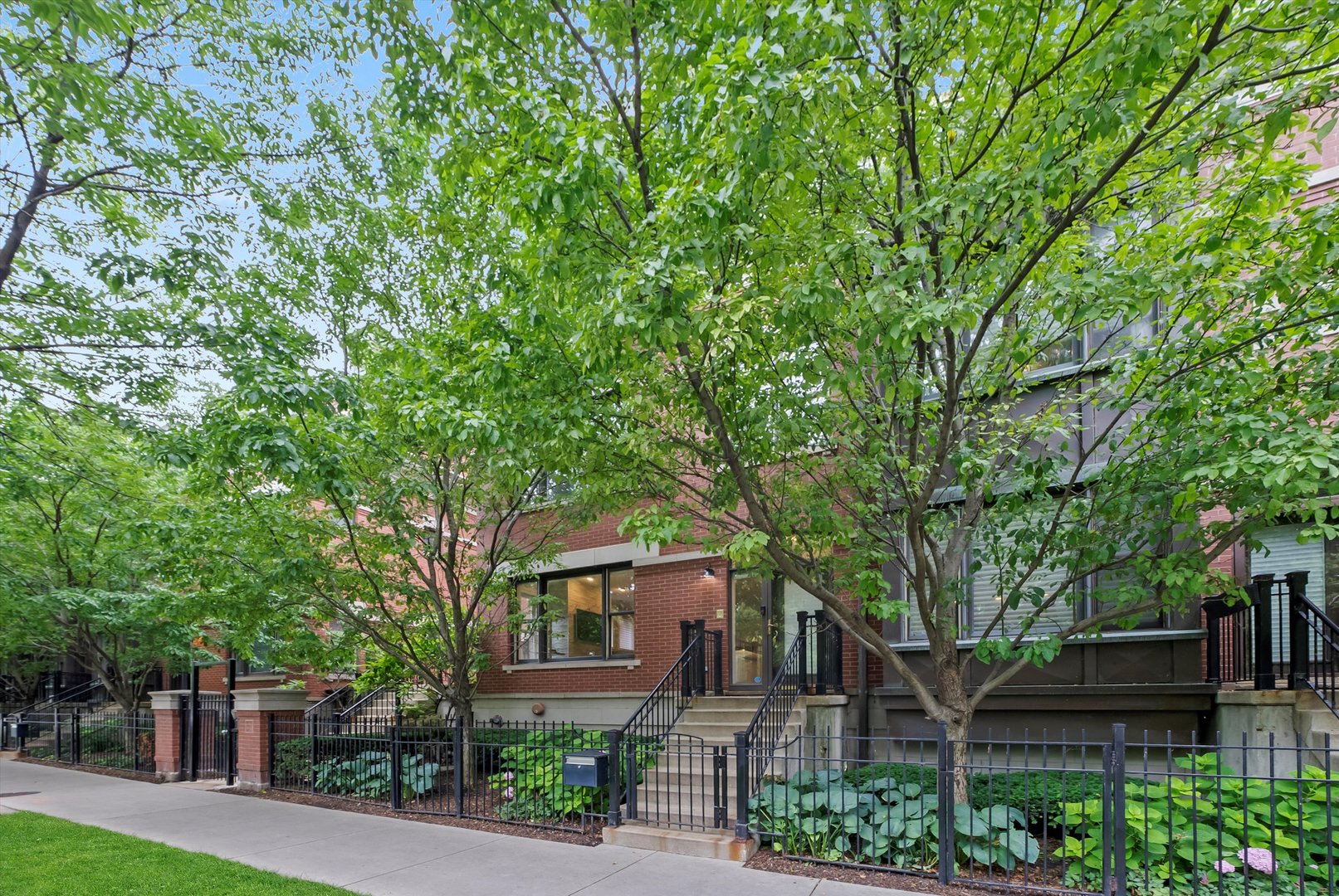 1336 S Indiana Avenue