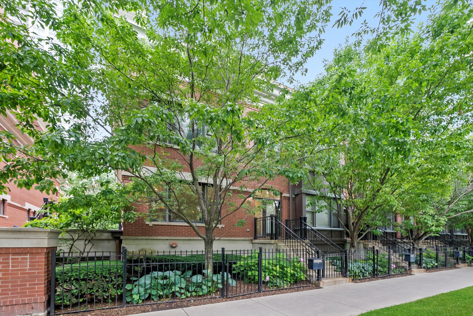 1336 S Indiana Avenue