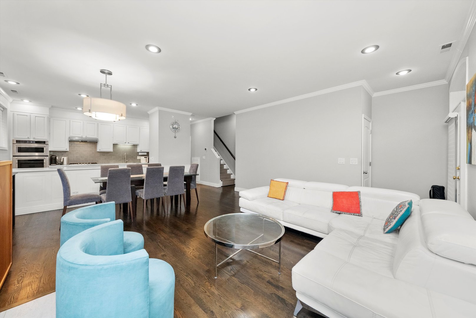 1336 S Indiana Avenue