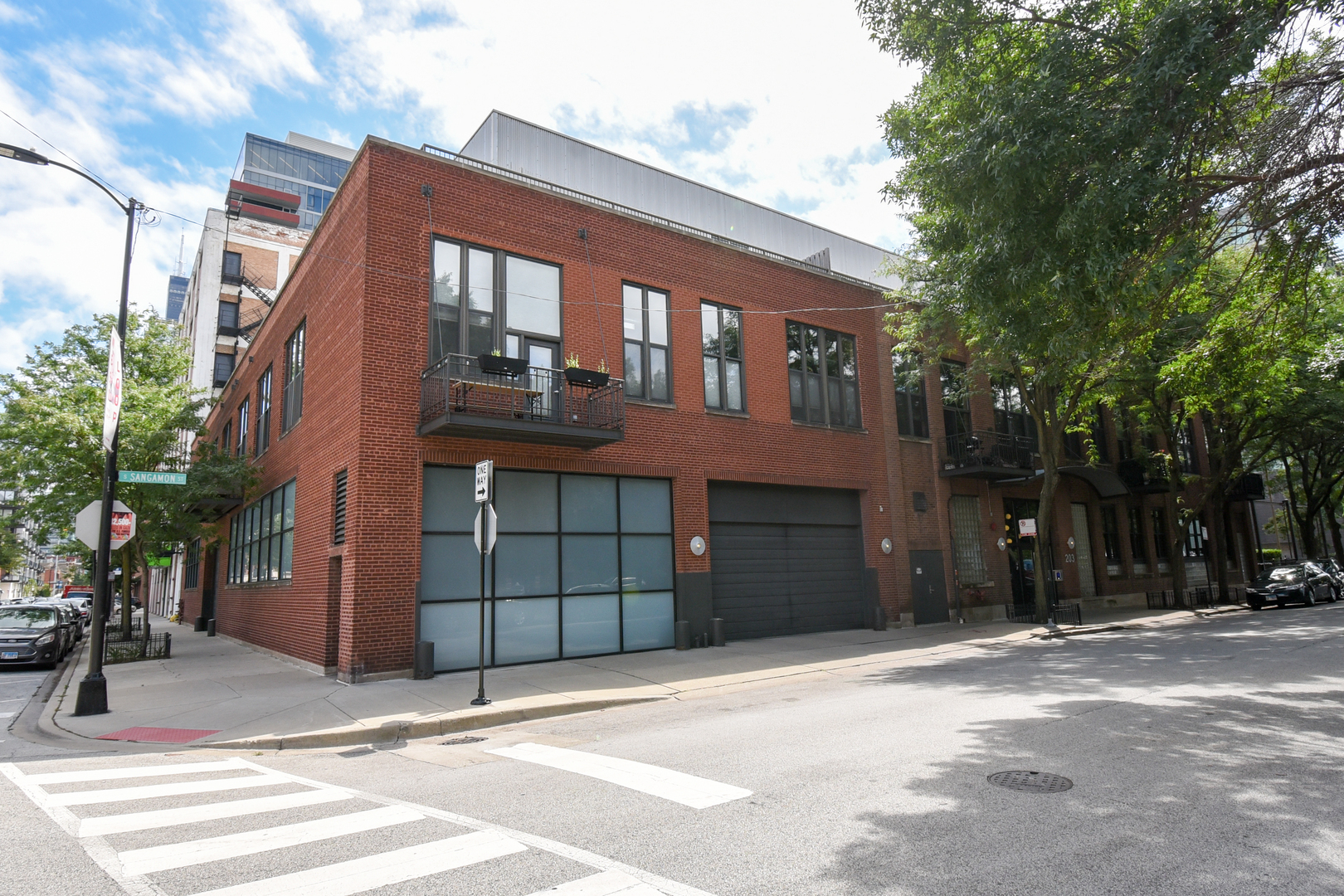 203 S Sangamon Street Unit: 315