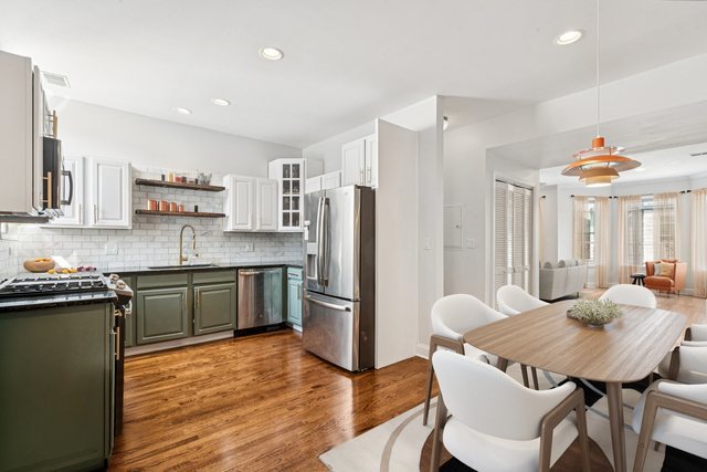 3750 N Wilton Avenue Unit: 5