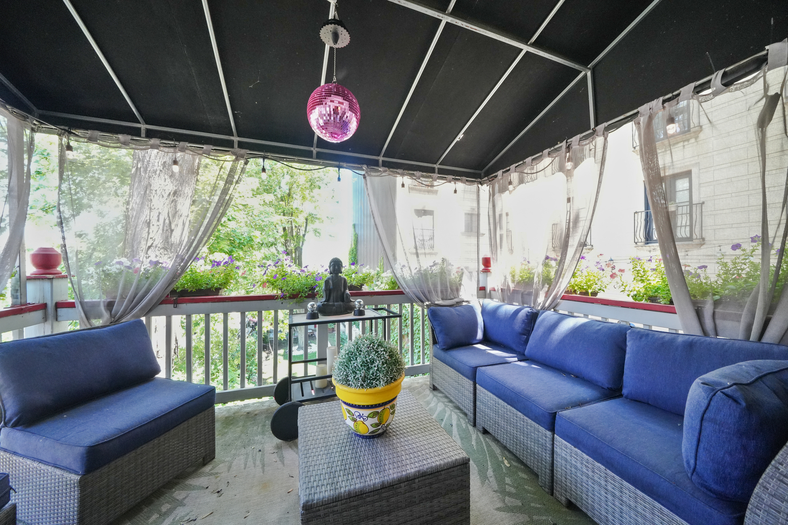 1530 W Monroe Street