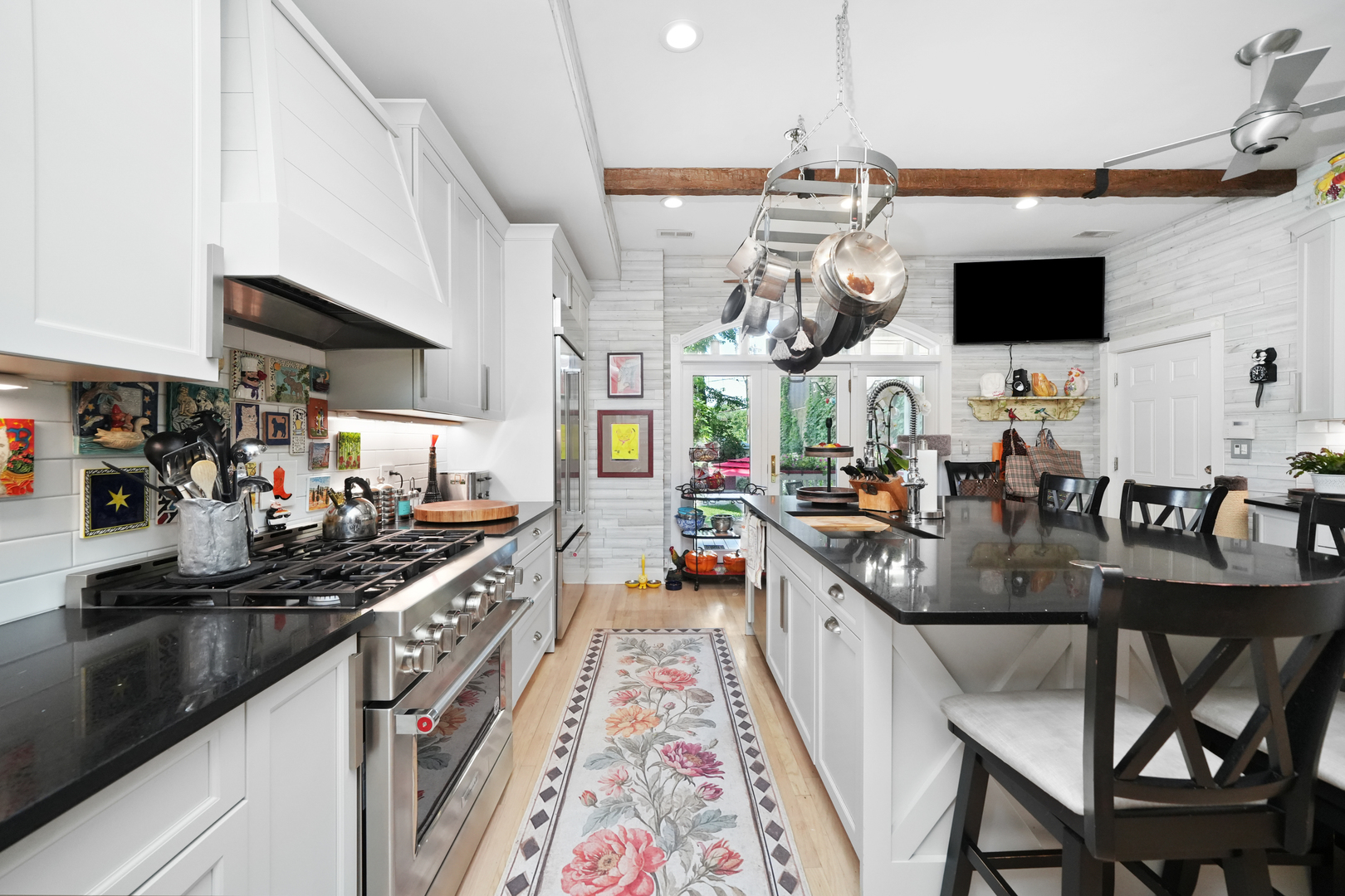 1530 W Monroe Street