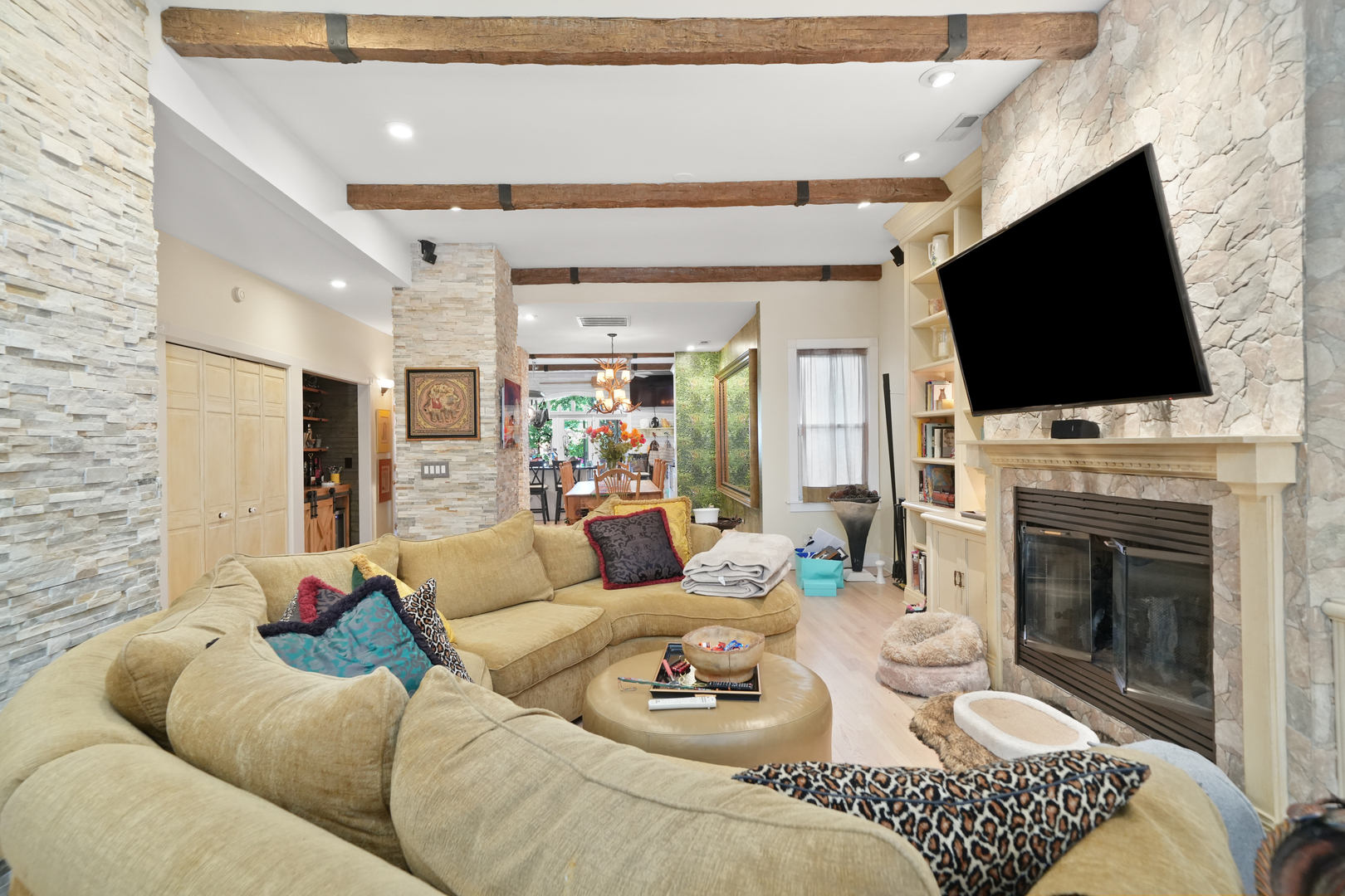 1530 W Monroe Street