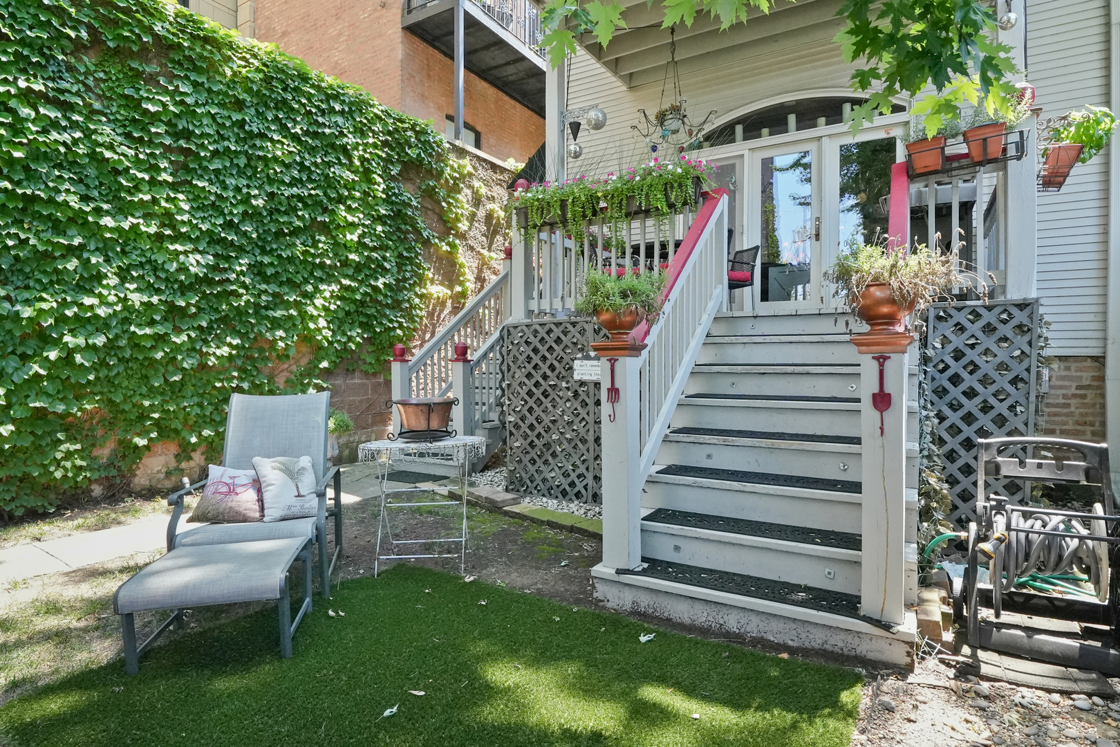 1530 W Monroe Street