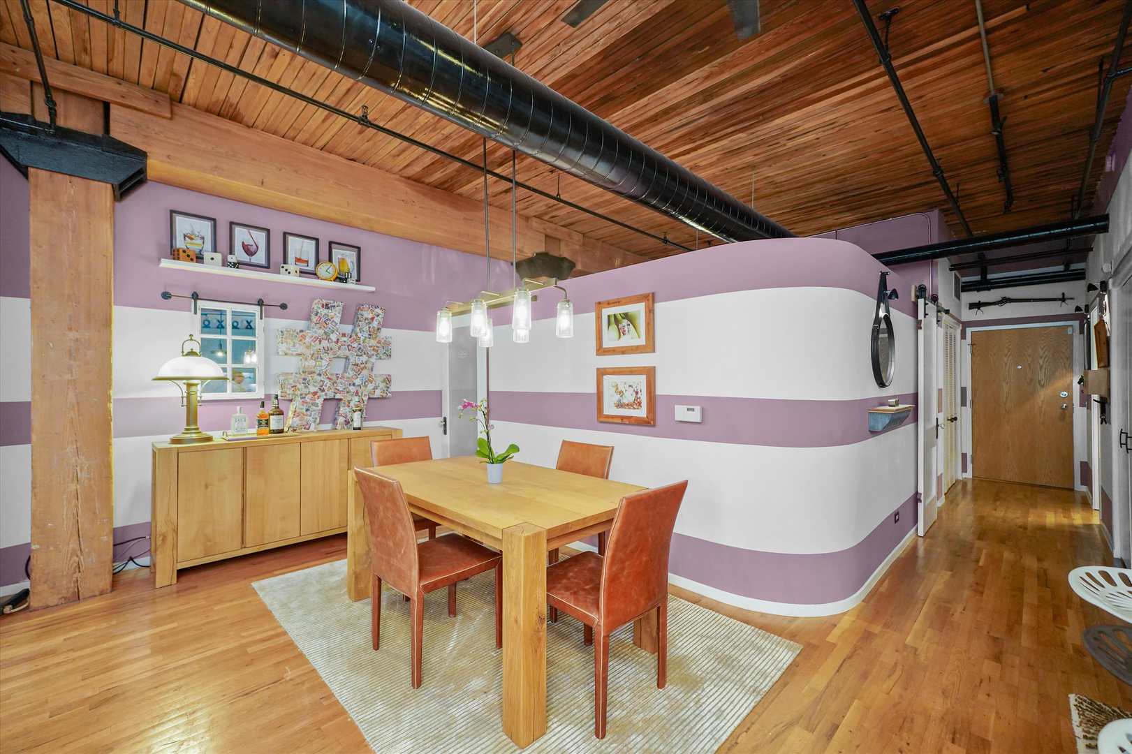 550 N Kingsbury Street Unit: 312