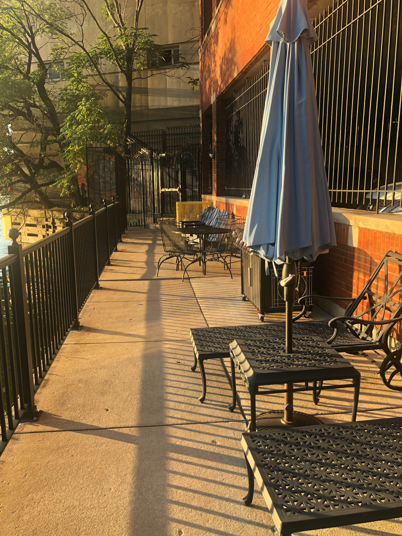550 N Kingsbury Street Unit: 312