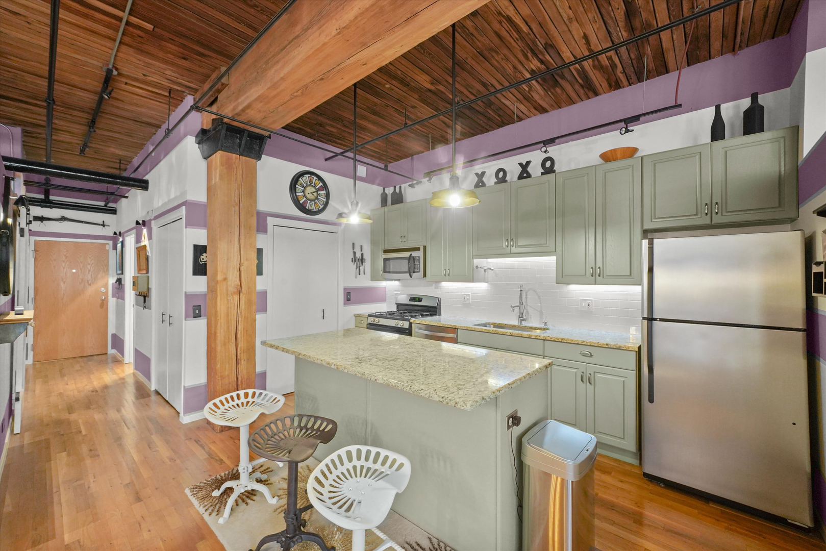 550 N Kingsbury Street Unit: 312
