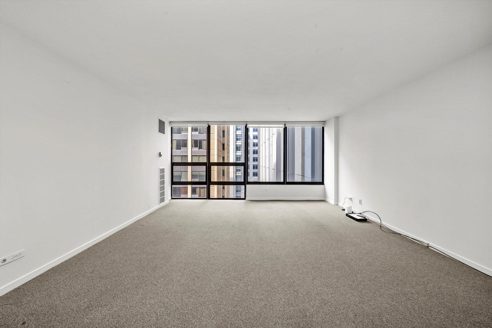 230 E Ontario Street Unit: 2201