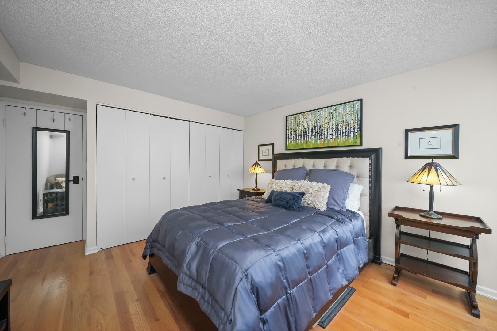 70 W Huron Street Unit: 2604