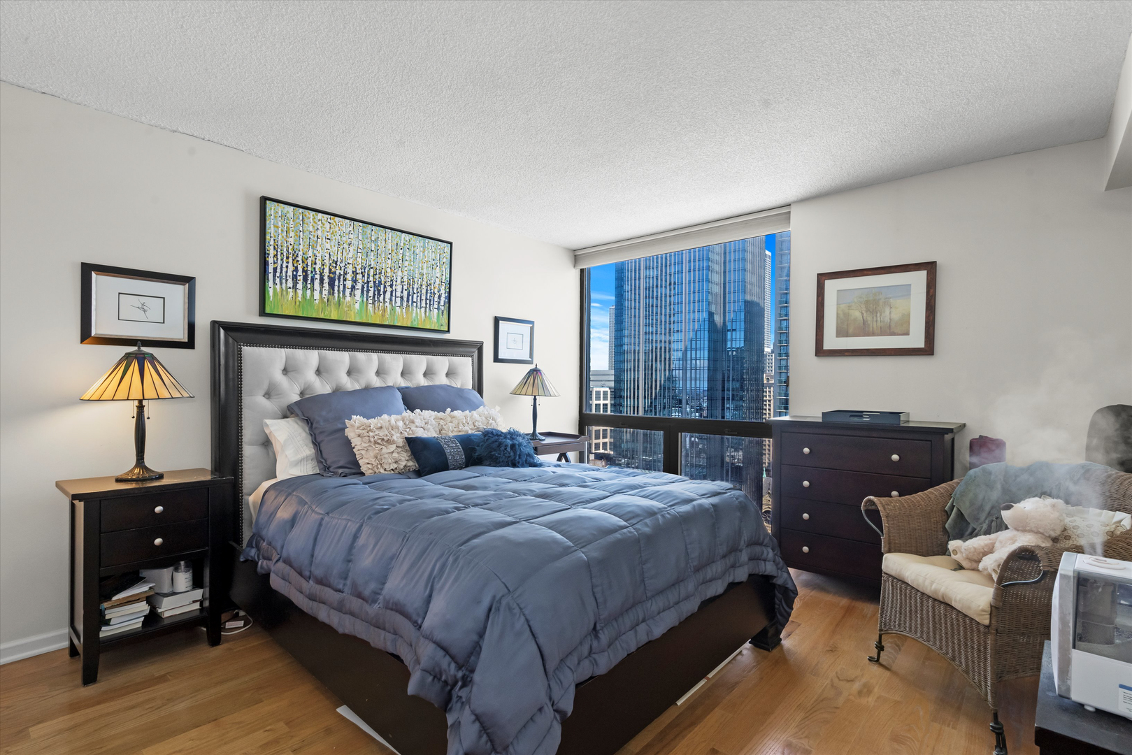 70 W Huron Street Unit: 2604