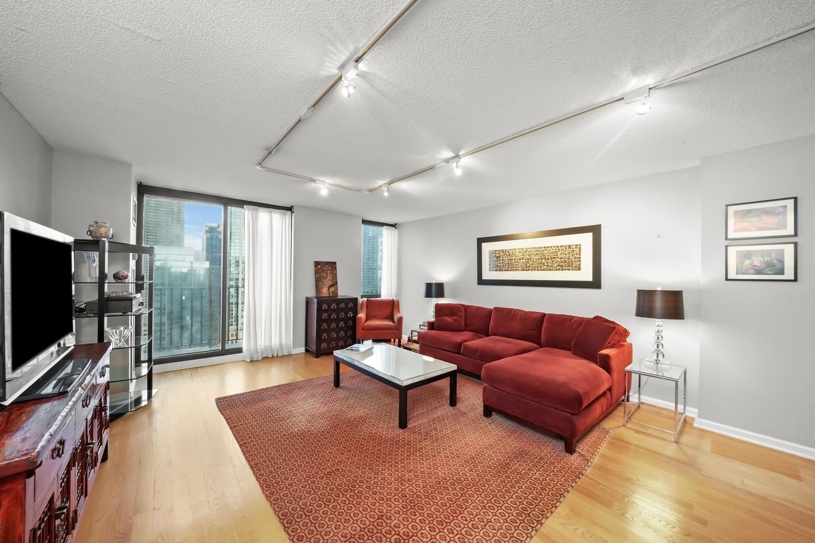 70 W Huron Street Unit: 2604