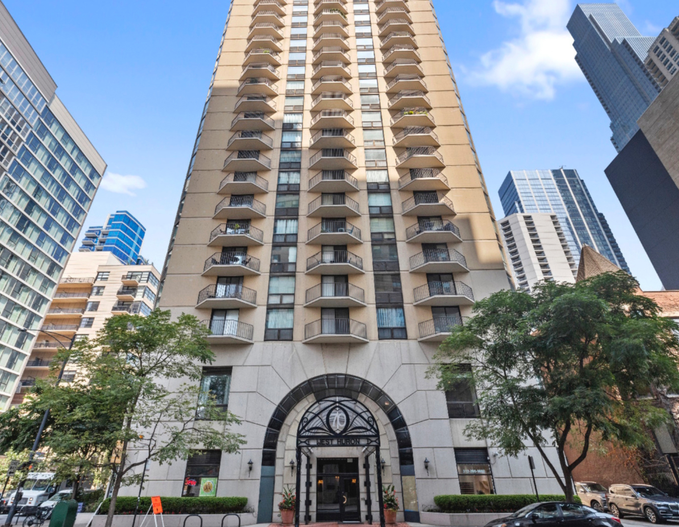 70 W Huron Street Unit: 2604