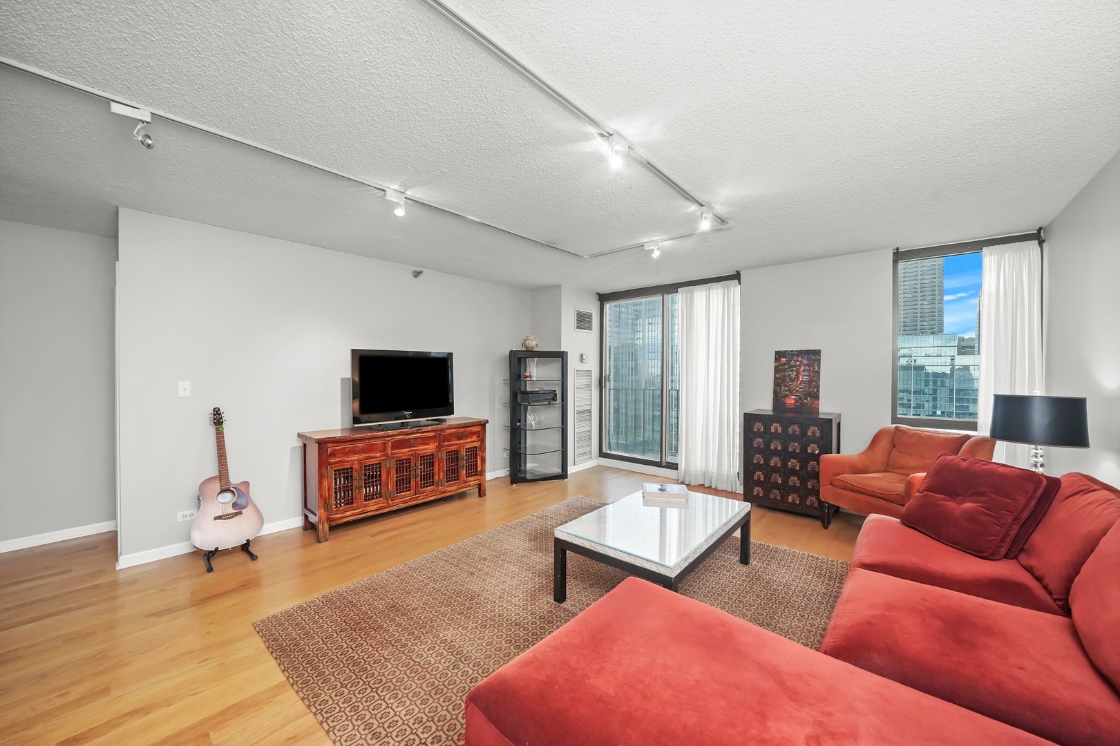 70 W Huron Street Unit: 2604