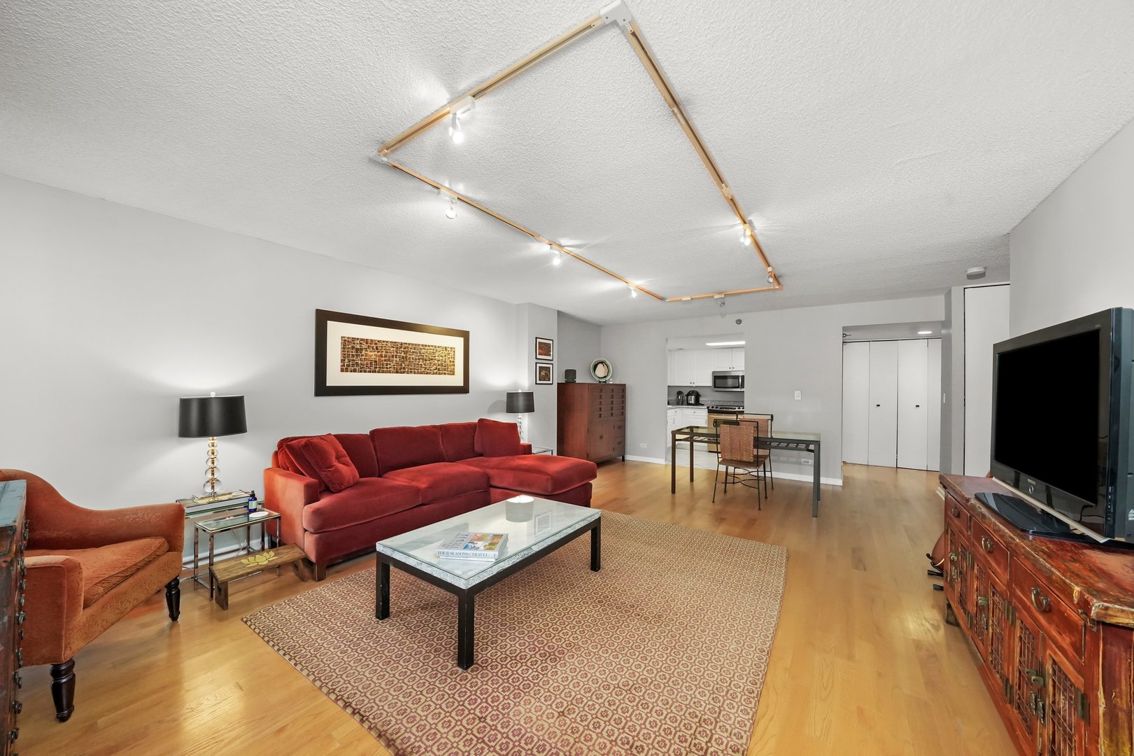 70 W Huron Street Unit: 2604