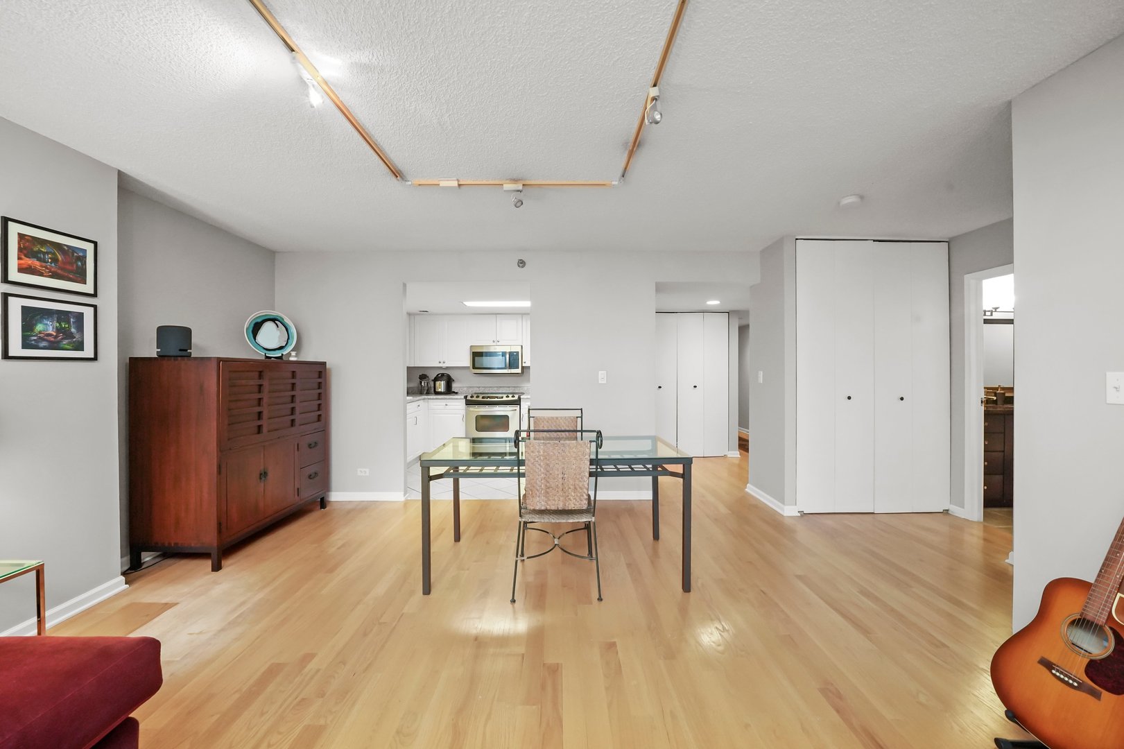 70 W Huron Street Unit: 2604