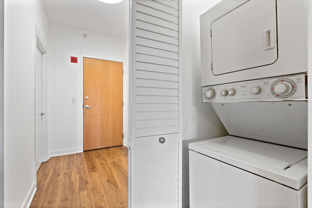 451 W HURON Street Unit: 505