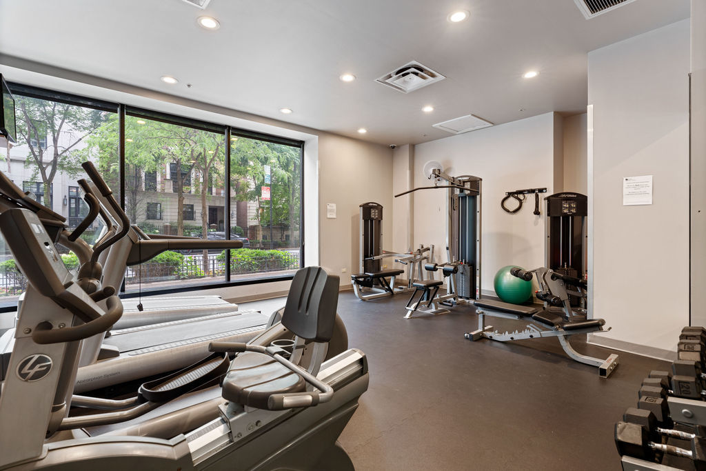 451 W HURON Street Unit: 505