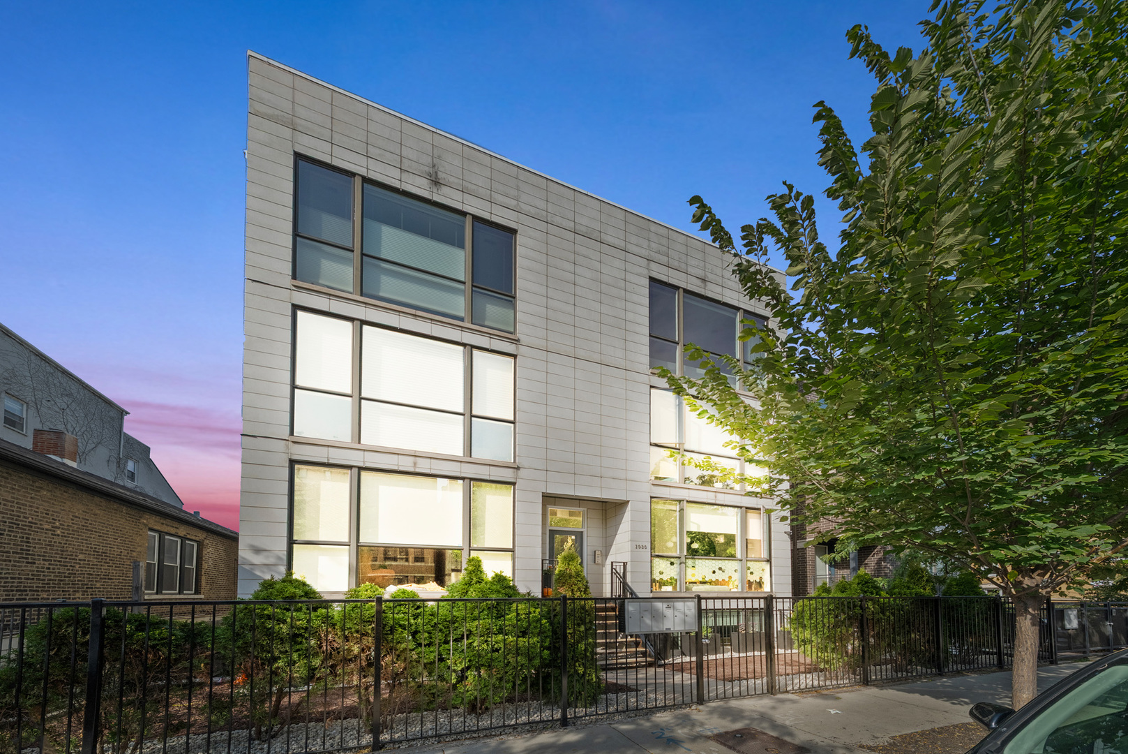 1936 W Armitage Avenue Unit: 3E