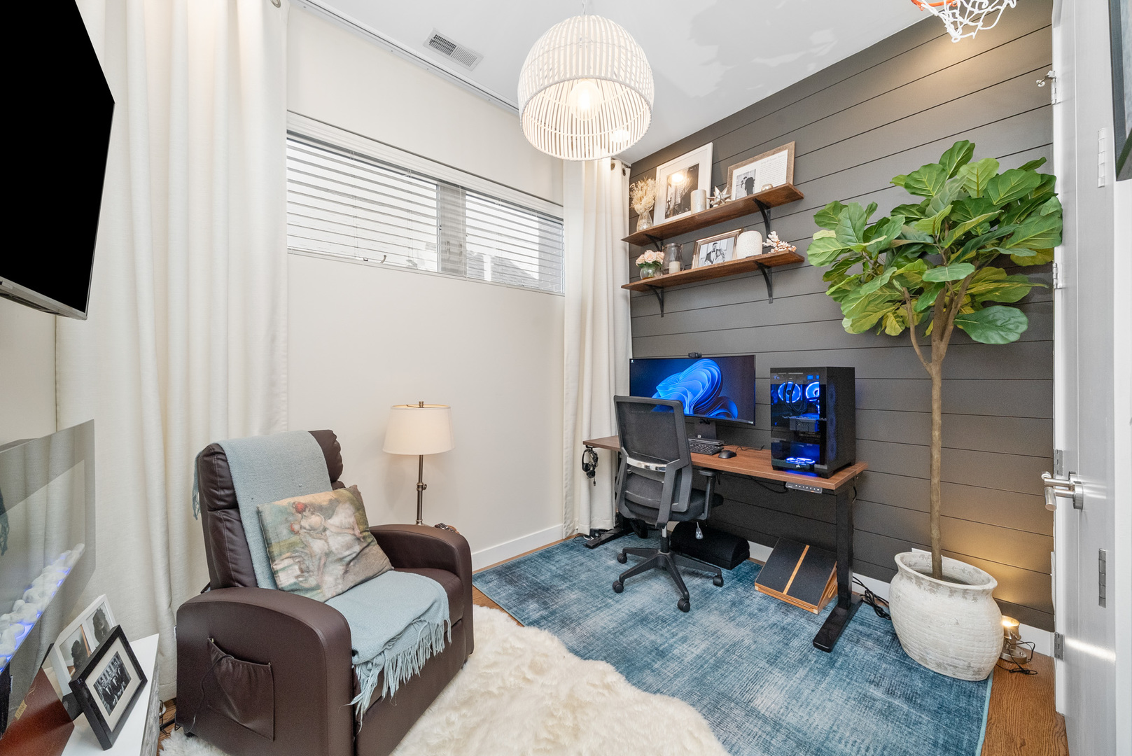 1936 W Armitage Avenue Unit: 3E