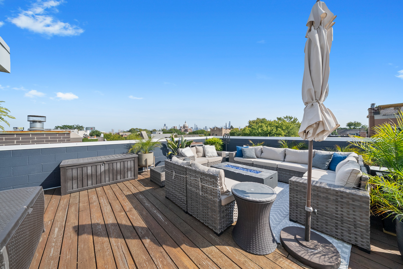 1936 W Armitage Avenue Unit: 3E