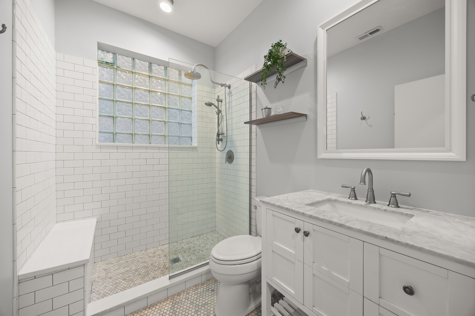 1326 W School Street Unit: 2