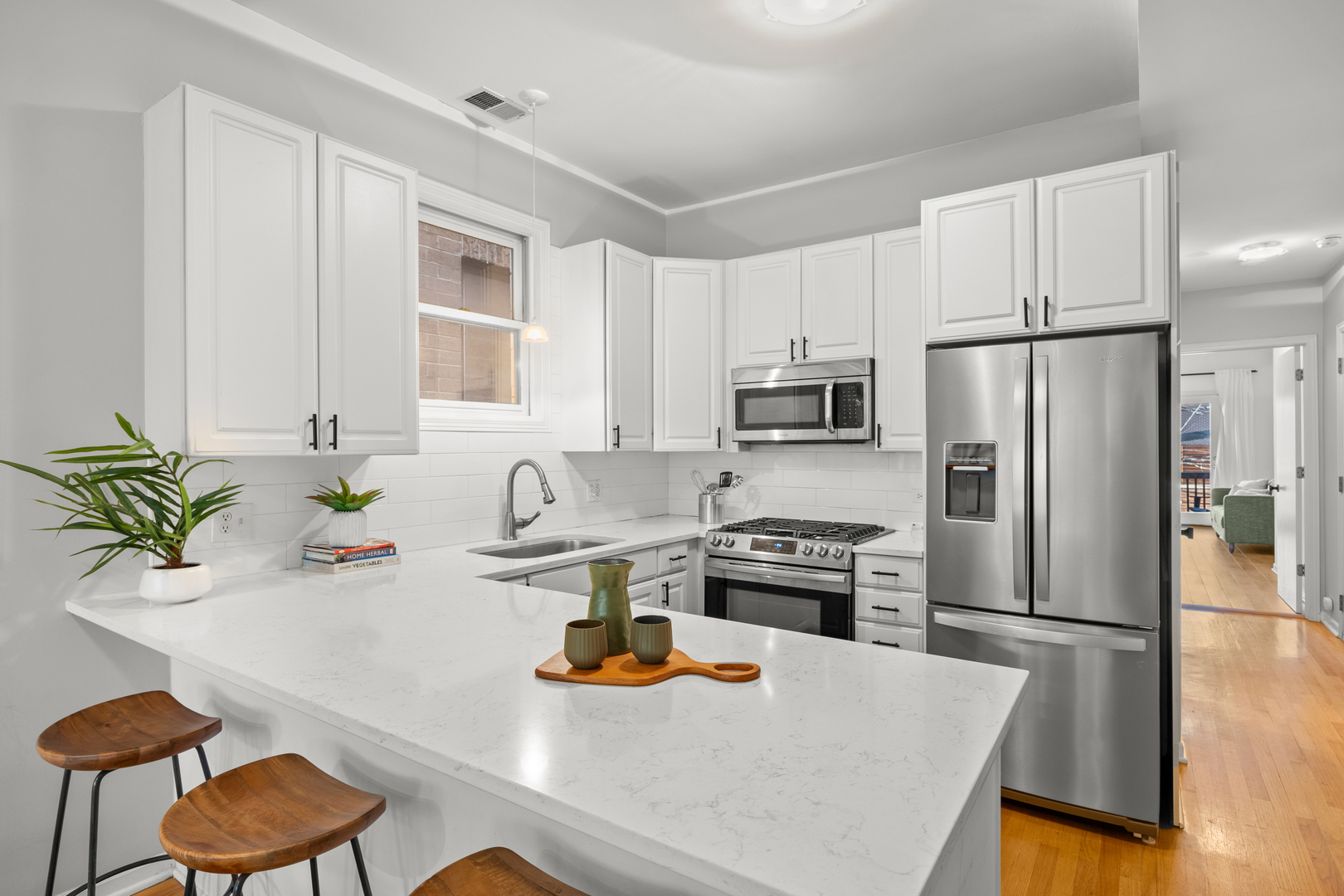 1326 W School Street Unit: 2