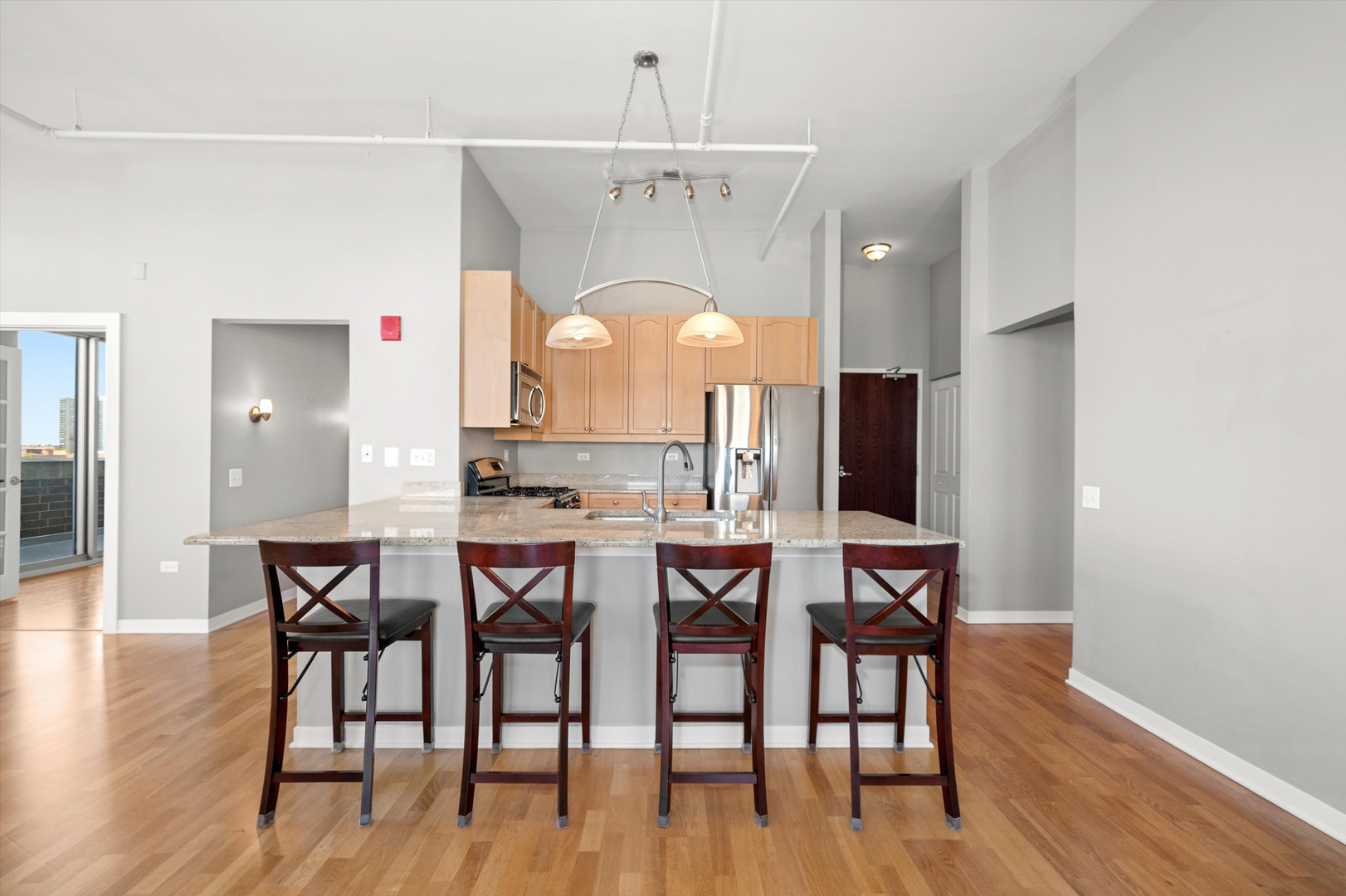 437 W Division Street Unit: 901