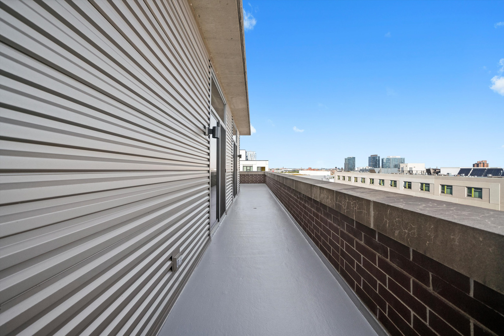 437 W Division Street Unit: 901