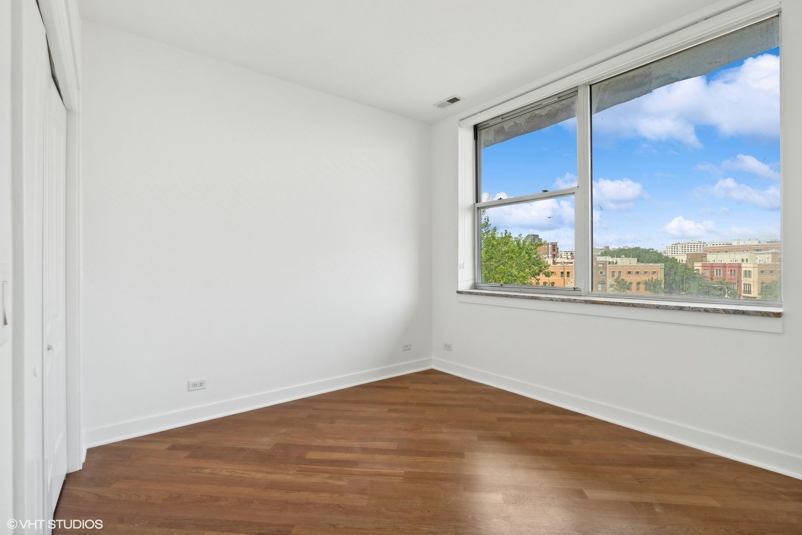 914 W Hubbard Street Unit: 204