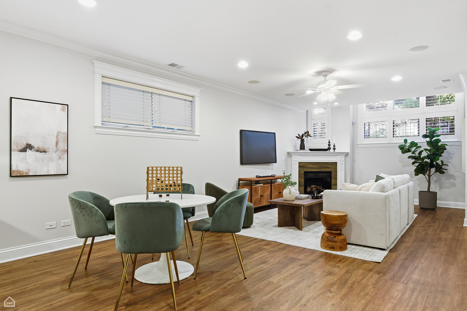 2773 N Kenmore Avenue Unit: 1