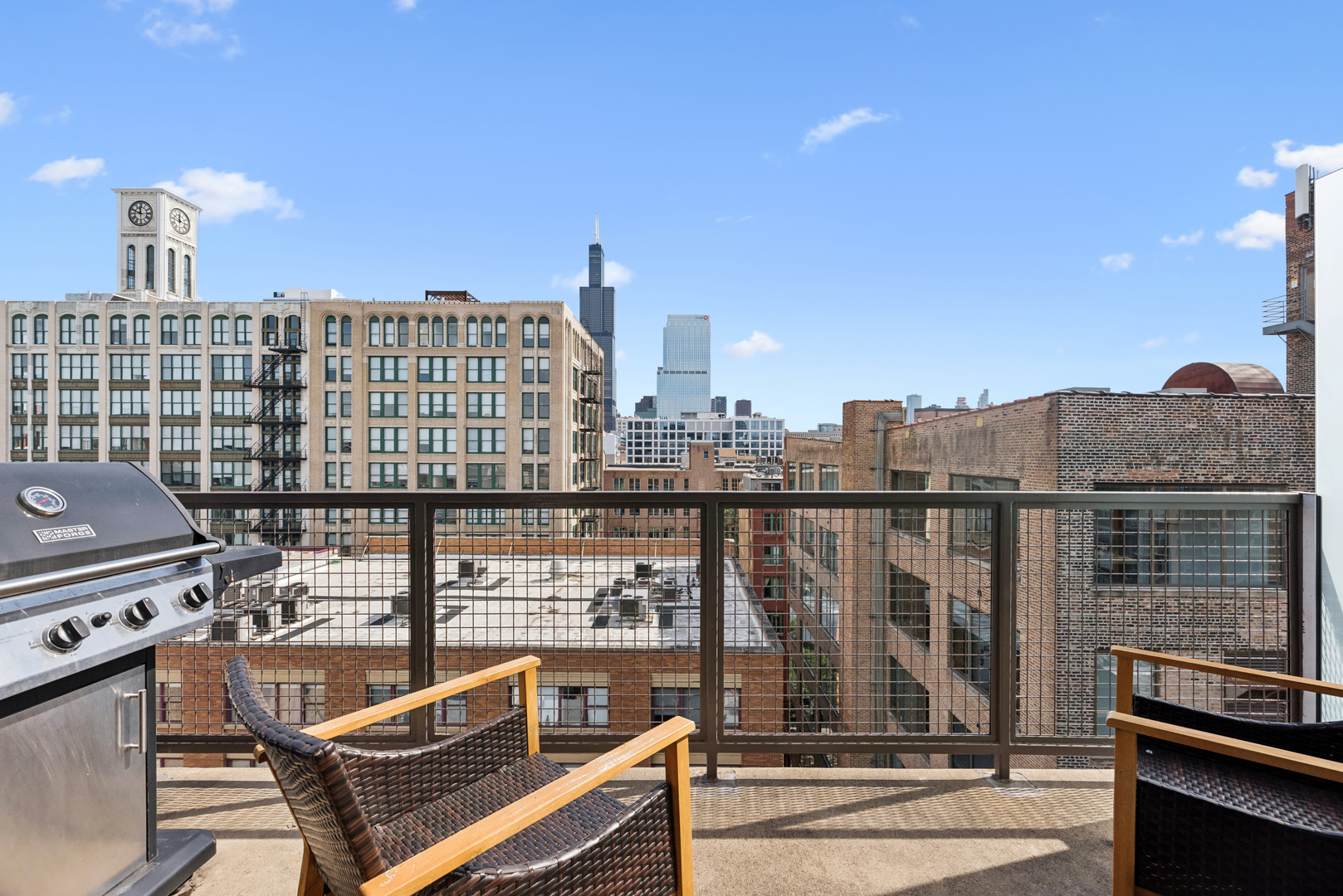 321 S Sangamon Street Unit: 908