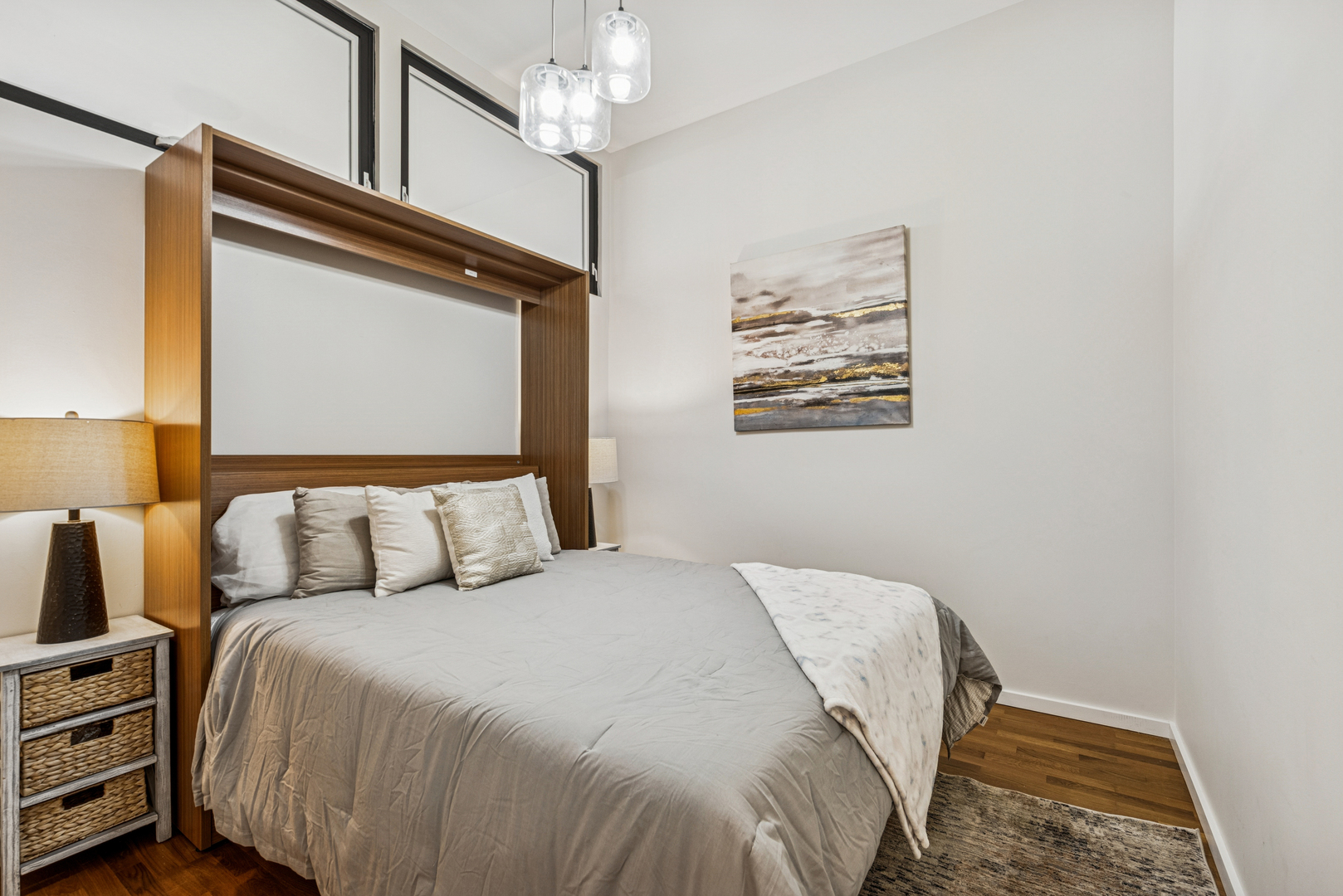 321 S Sangamon Street Unit: 908