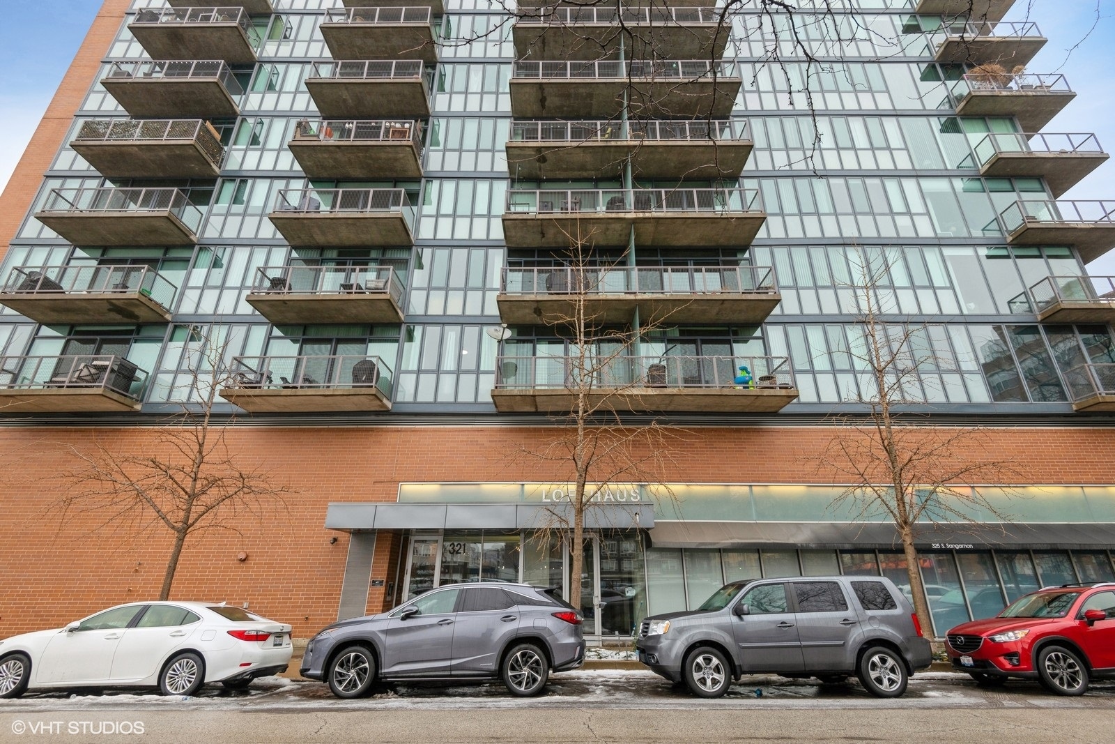 321 S Sangamon Street Unit: 908