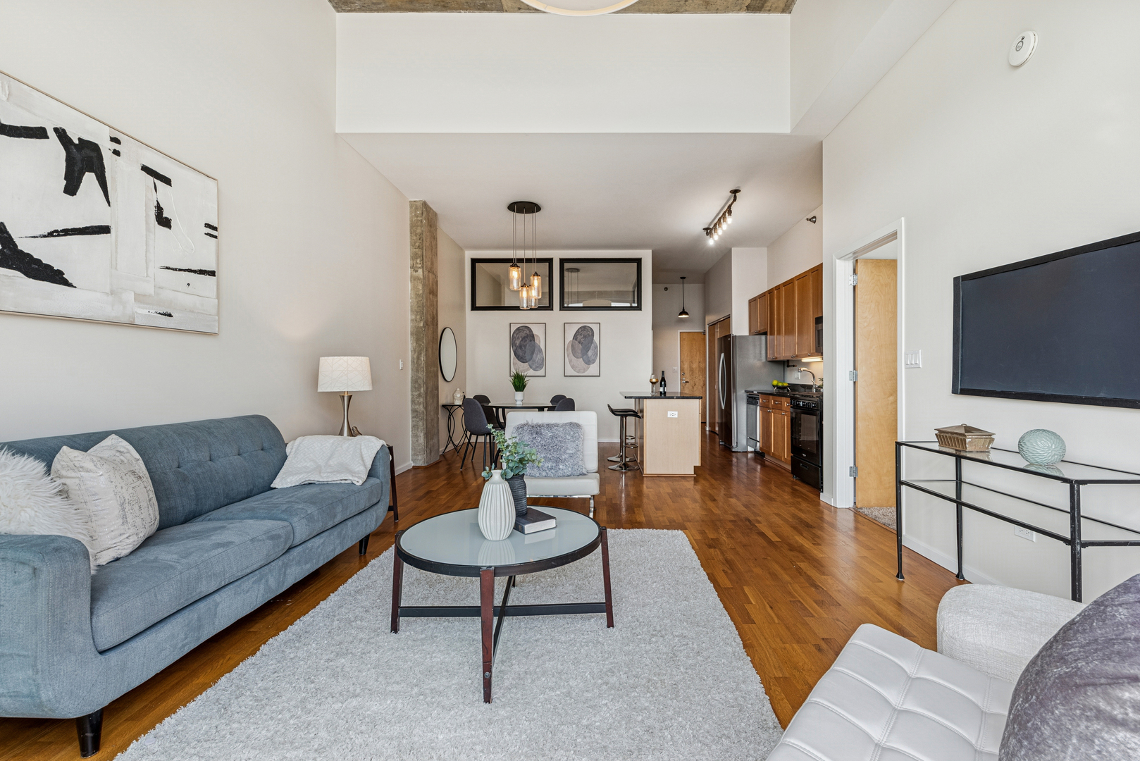 321 S Sangamon Street Unit: 908