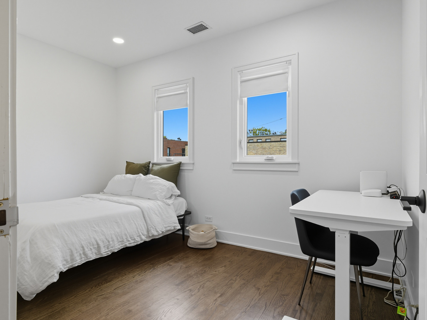 2516 W Bloomingdale Avenue Unit: C