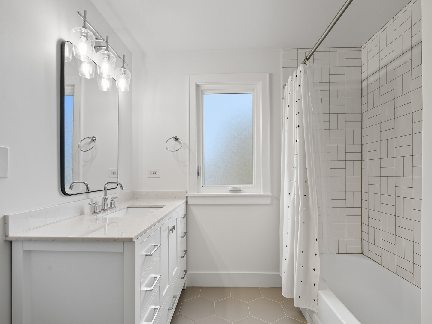 2516 W Bloomingdale Avenue Unit: C