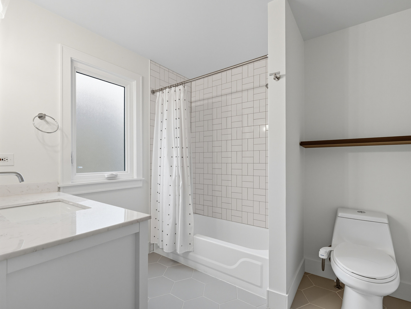 2516 W Bloomingdale Avenue Unit: C