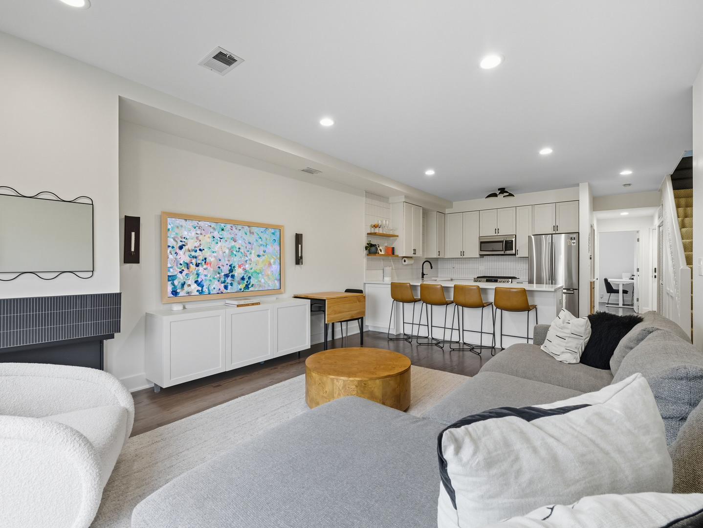 2516 W Bloomingdale Avenue Unit: C