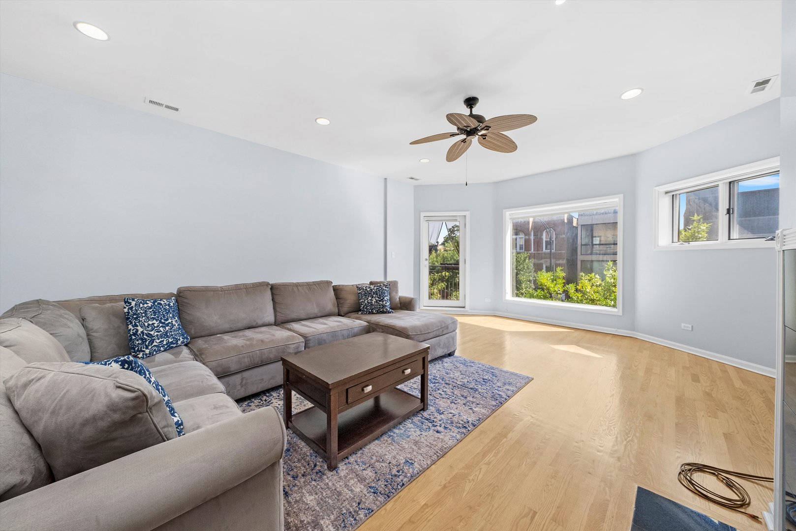 2236 W Armitage Avenue Unit: 303