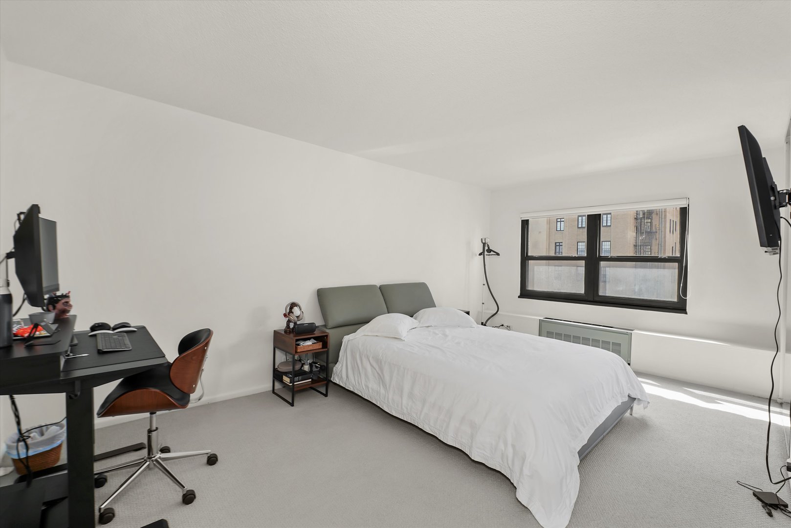 1313 N Ritchie Court Unit: 1304