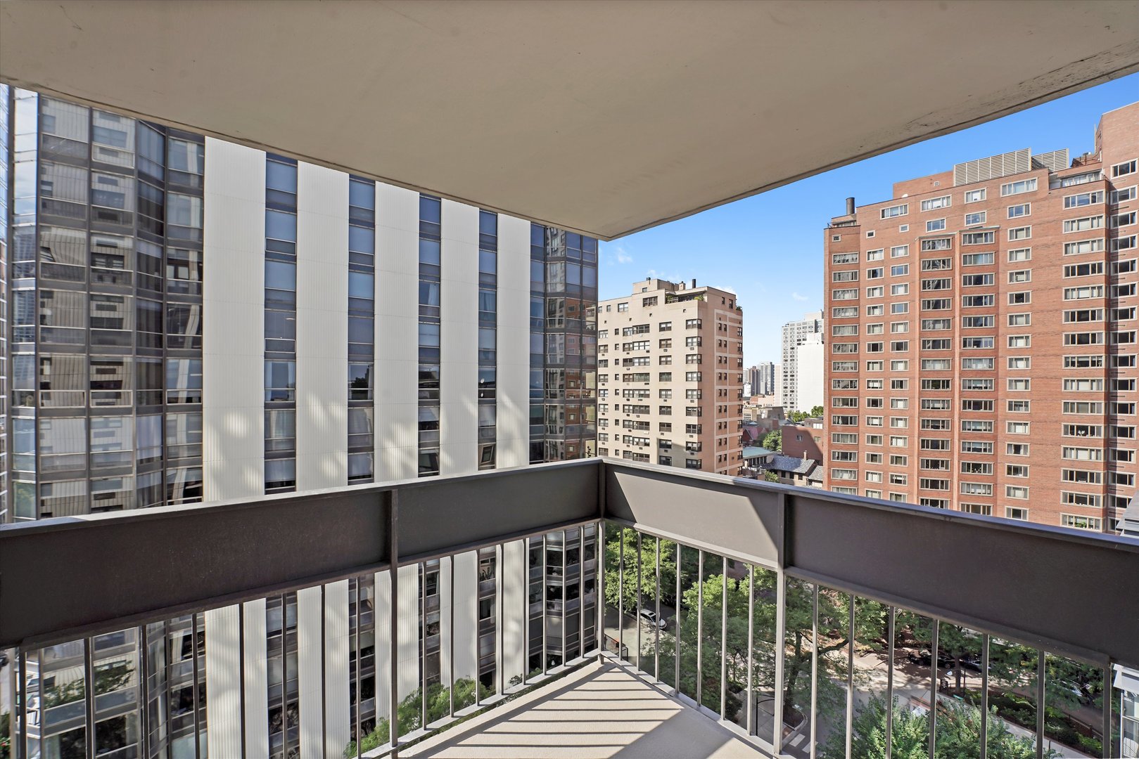 1313 N Ritchie Court Unit: 1304