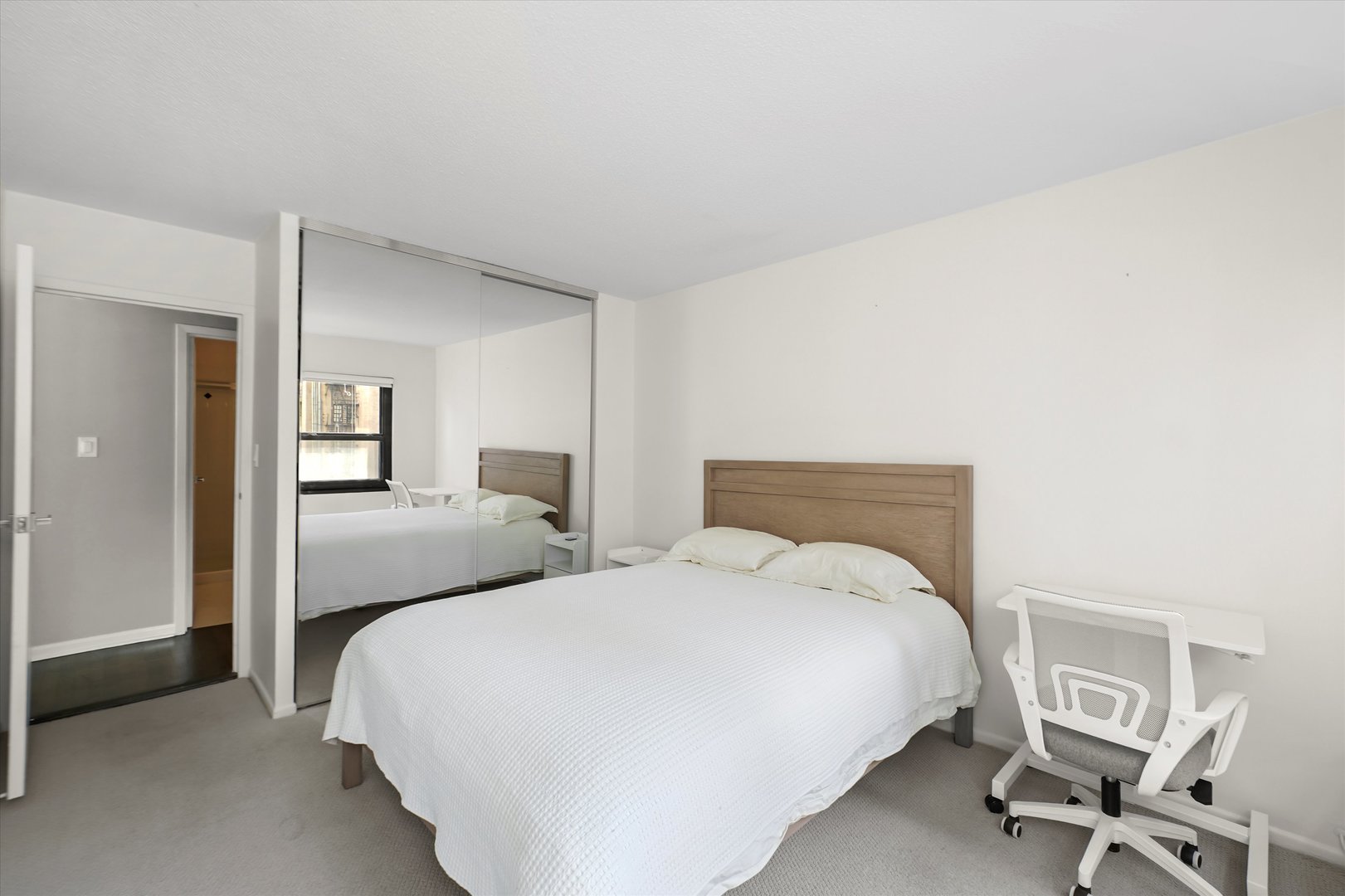 1313 N Ritchie Court Unit: 1304