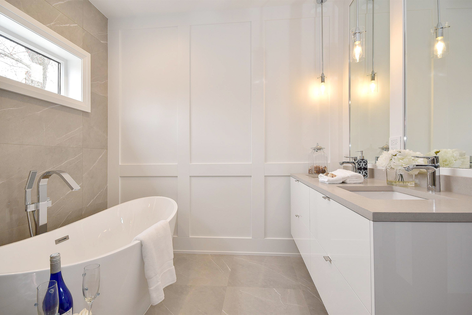 3923 N Bernard Street