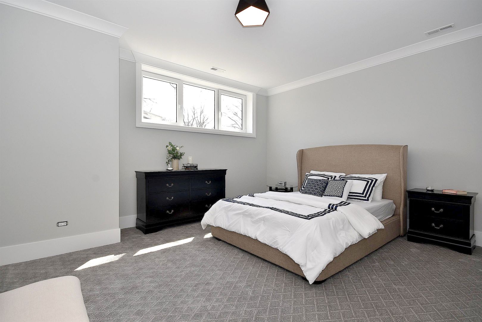 3923 N Bernard Street