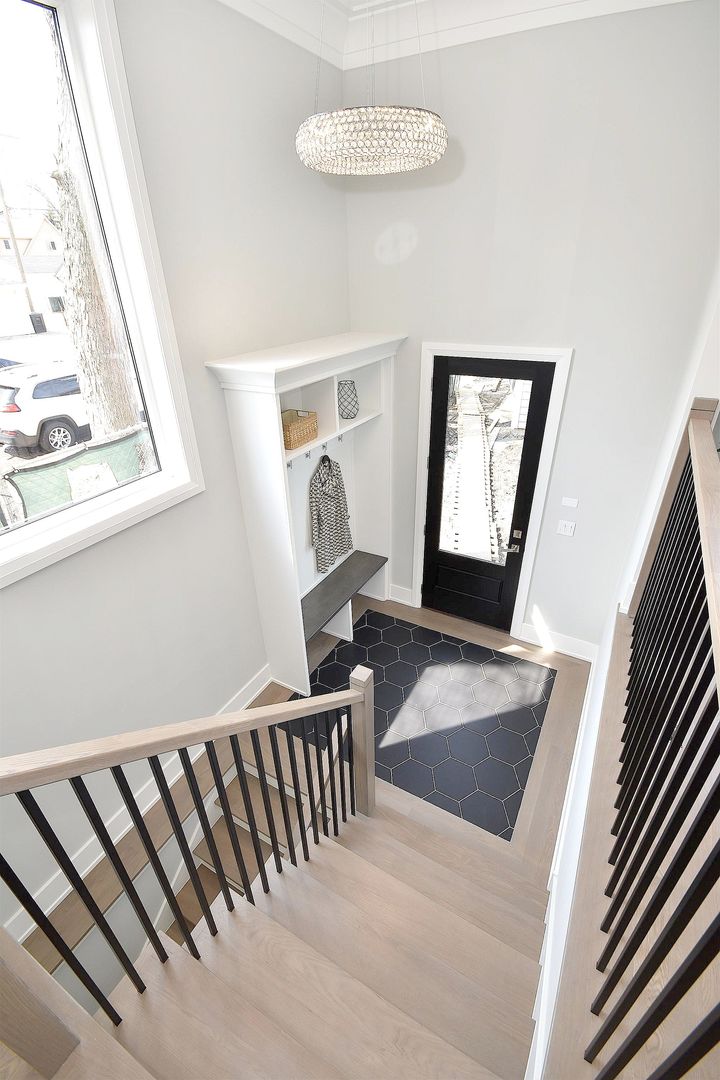 3923 N Bernard Street