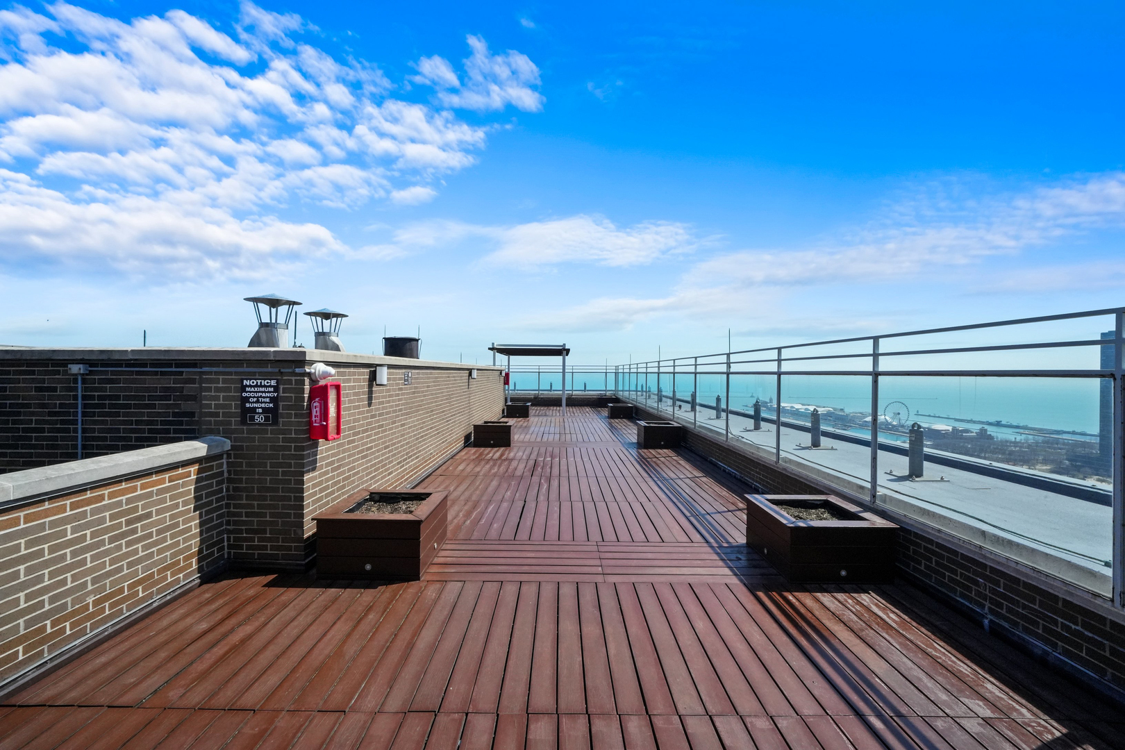 260 E CHESTNUT Street Unit: 2107